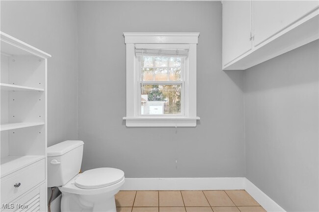 Building Photo - 9711 Clifton Blvd