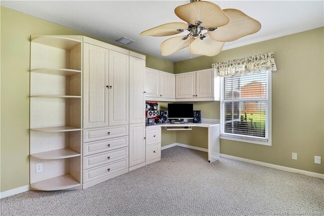 Building Photo - 2698 SW Versailles Terrace