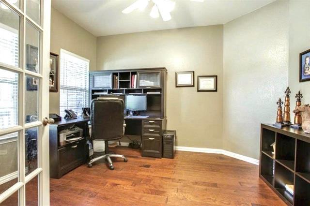 Building Photo - 216 Cliffbrook Dr