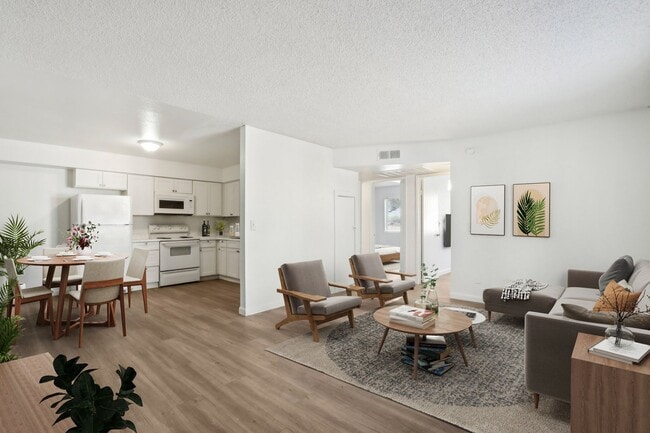 Interior Photo - Two | Five Greenway Apartments