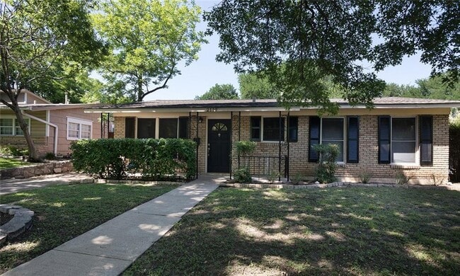 Primary Photo - 2110 Westover Rd