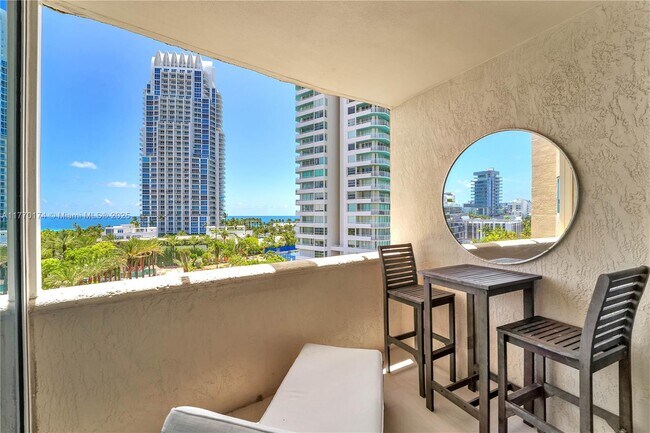 Building Photo - 300 South Pointe Dr