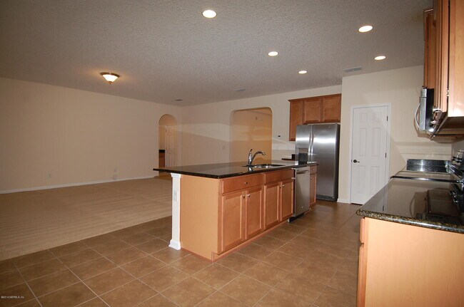 Building Photo - 558 Amber Creek Dr