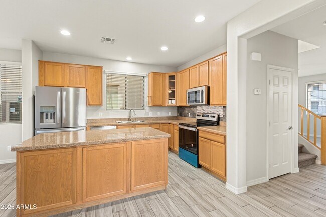 Building Photo - 14772 W Riviera Dr