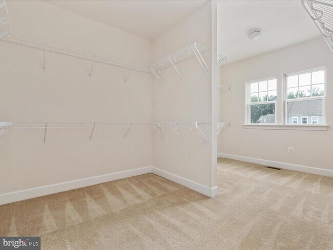 Building Photo - 6684 Muir Dr