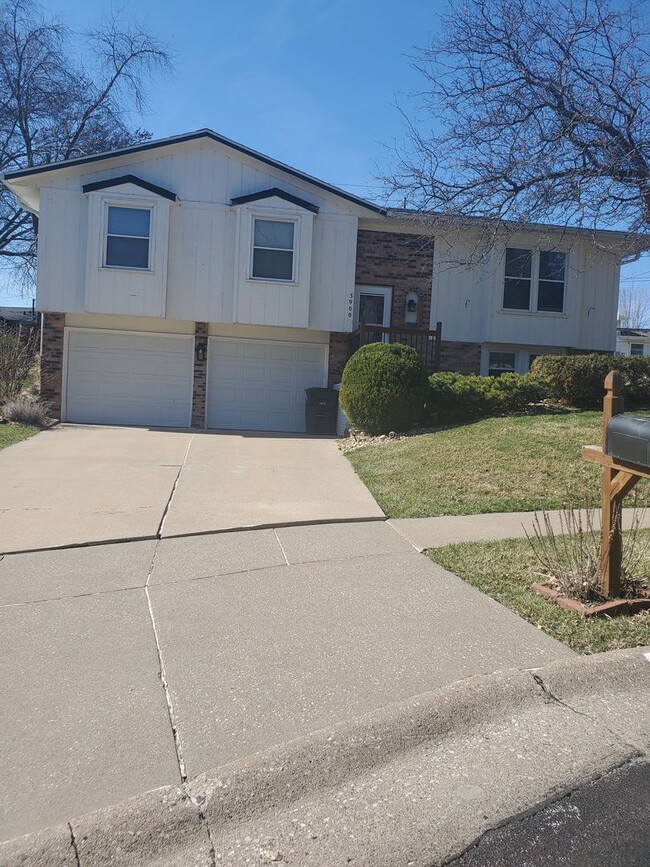 Bettendorf 3 Bedroom House; This one will... - Bettendorf 3 Bedroom House;  This one will...