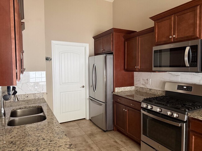 Building Photo - 301 Macarthur Dr