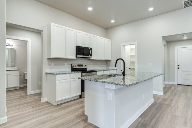 Building Photo - Wonderful 4/2/2 in Bell Farms!