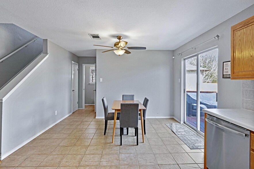 Building Photo - Spacious Home with Modern Upgrades in a Pe...