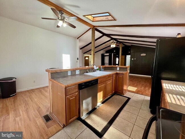 Building Photo - 117 Audubon Rd