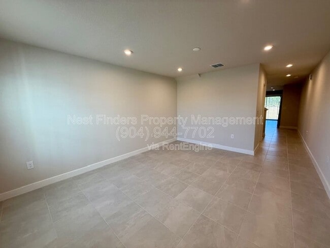 Building Photo - 55 Gaston Ct