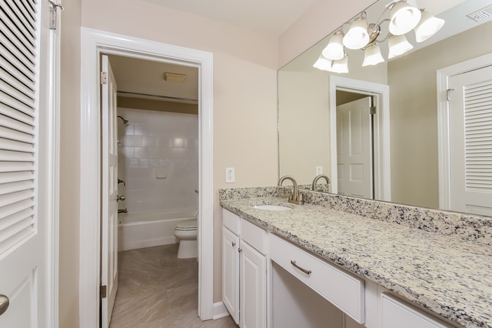 Building Photo - 100 Marsh Glen Point