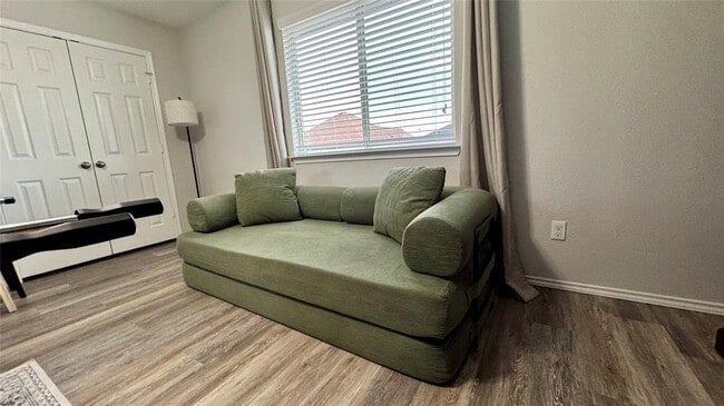 Building Photo - 6506 Ambrose Cir