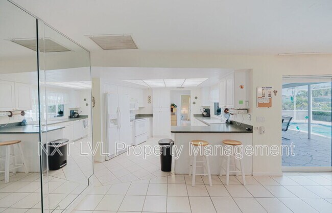 Building Photo - 403 SE 33rd Terrace