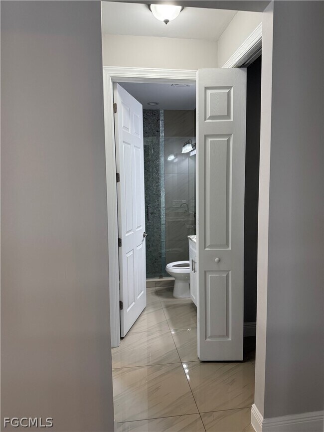 Building Photo - 3013 4th St W