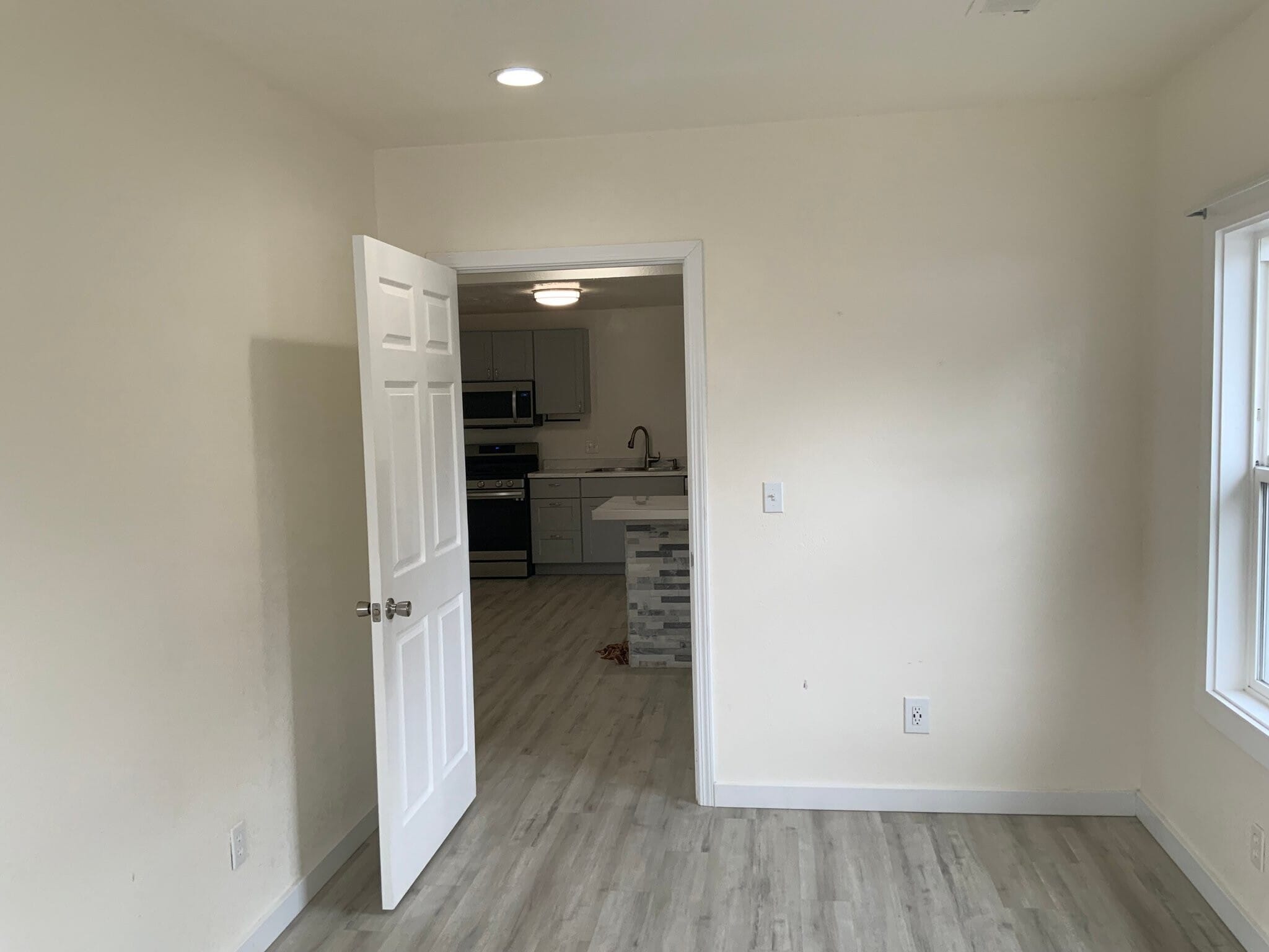 Building Photo - 3880 Rohnerville Rd