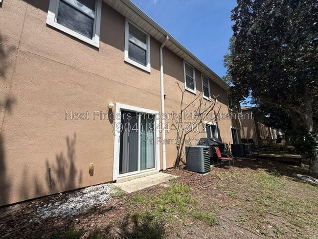 Building Photo - 518 Scrub Jay Dr