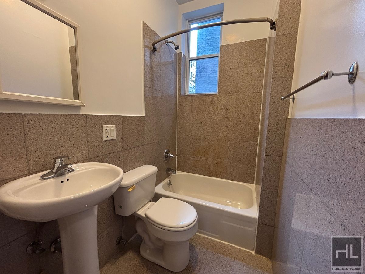 Building Photo - AMSTERDAM AVENUE