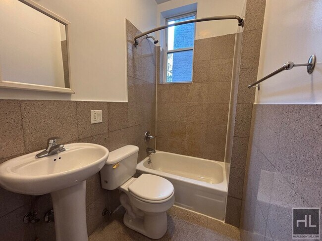 Building Photo - AMSTERDAM AVENUE