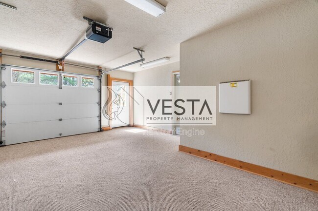 Building Photo - 131 Tanner Trail