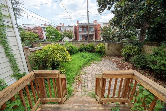 Building Photo - 3 Bedroom Home off of Patterson Ave **Avai...