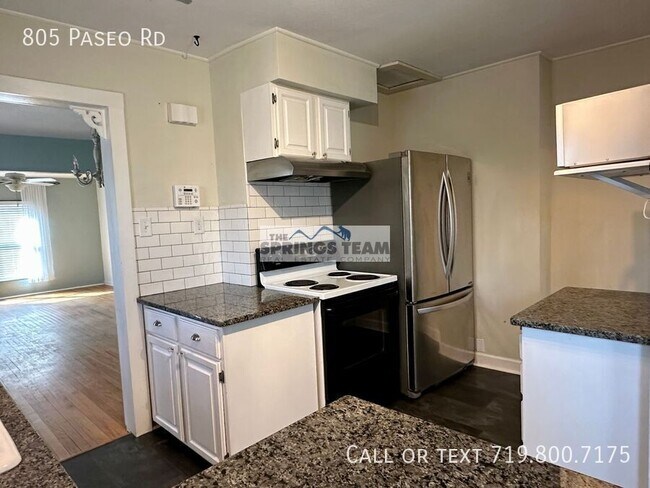 Building Photo - 805 Paseo Rd