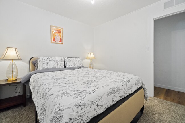 Building Photo - 6050 E Alameda Ave