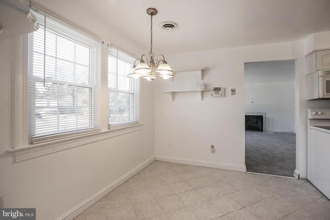 Building Photo - 7709 Ravine Dr