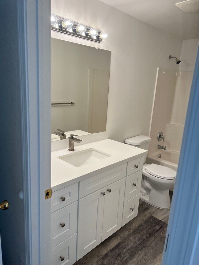 Building Photo - Home for Rent. PENDING DEPOSIT!!!