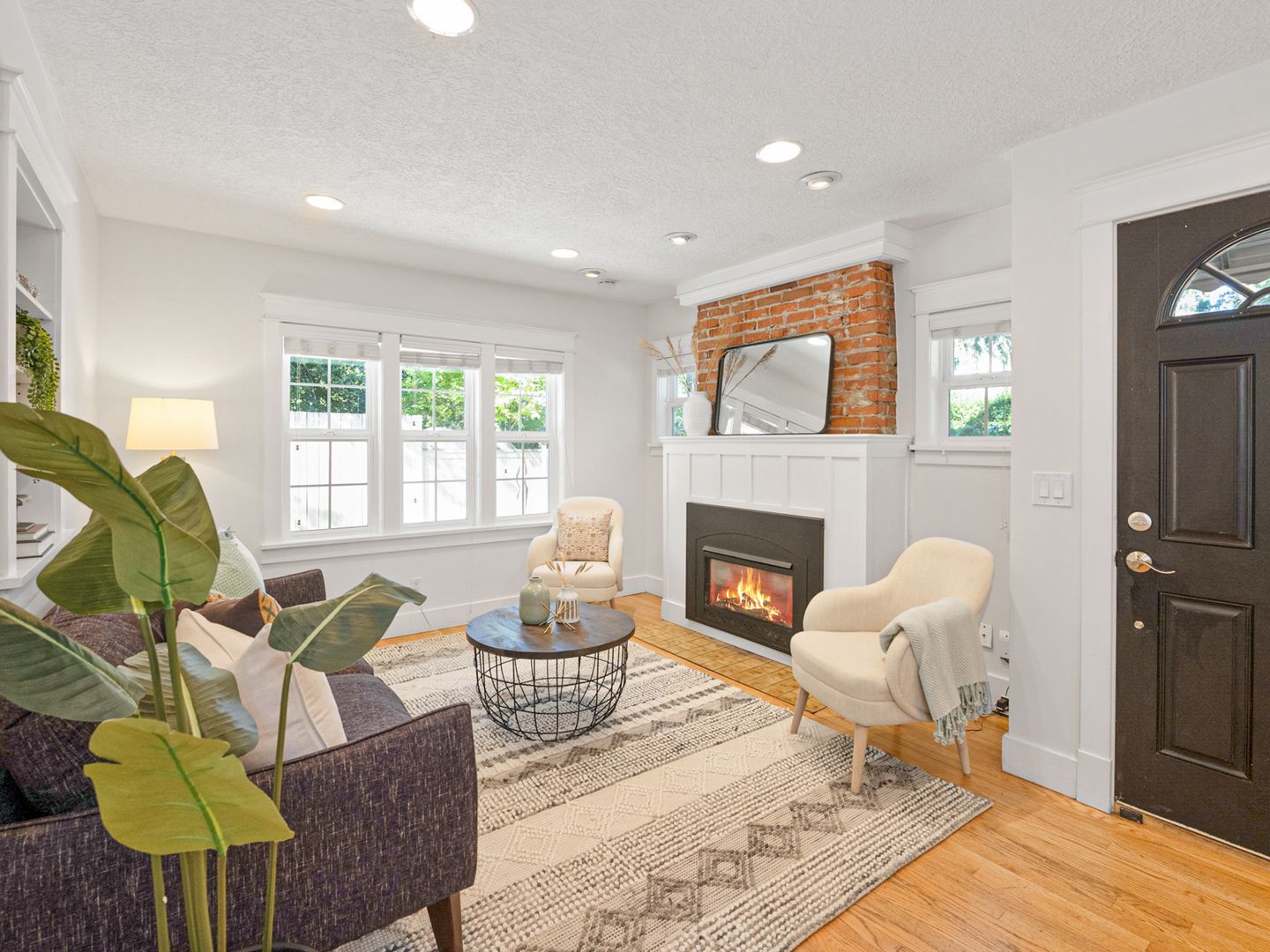 Building Photo - 2638 SW Custer St