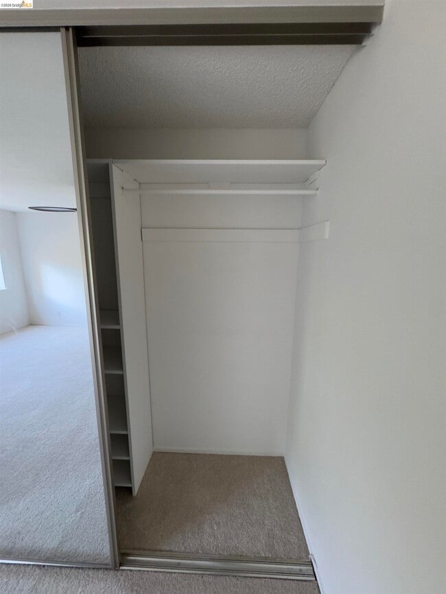 Building Photo - 3152 Heather Ridge Dr