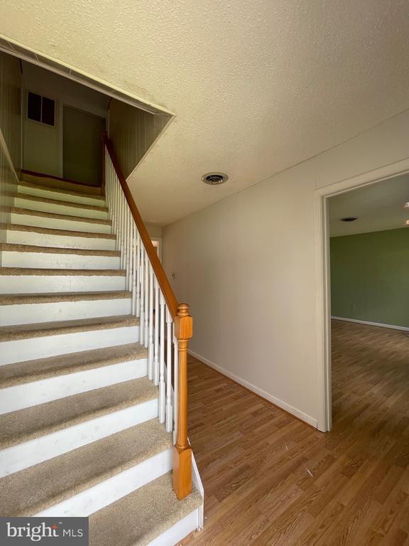 Building Photo - 32837 Bauska Dr