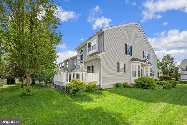 Building Photo - 33 Weaver Dr