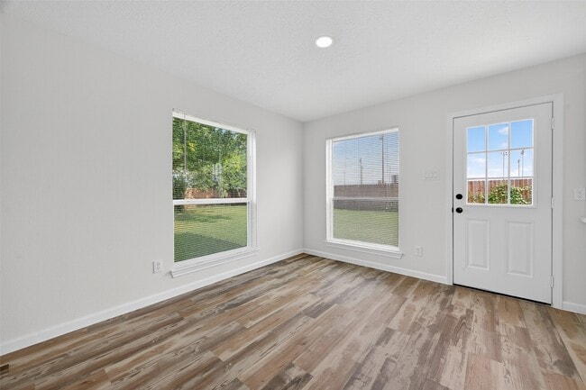 Building Photo - 6307 Marinwood Dr