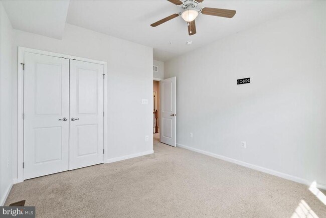 Building Photo - 6500 Walcott Ln