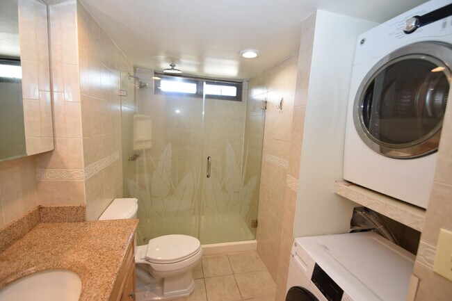 Building Photo - 121D1002- 98-402 Koauka Loop, Unit 1916