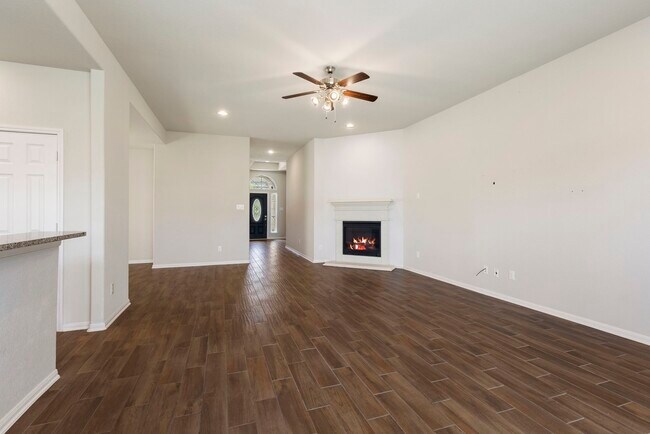 Building Photo - 10158 N Whimbrel Cir