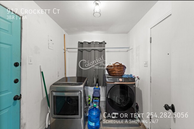 Building Photo - 917 Crockett Ct