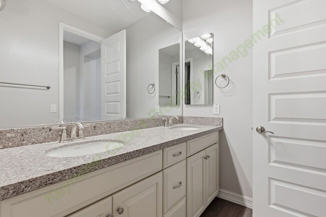Building Photo - Stunning Gilbert Home in Morrison Ranch – Modern Living in a Prime Location!