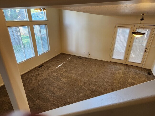 Building Photo - 129 W 100 N