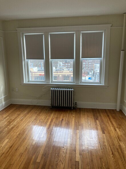 Building Photo - 1629 Commonwealth Ave