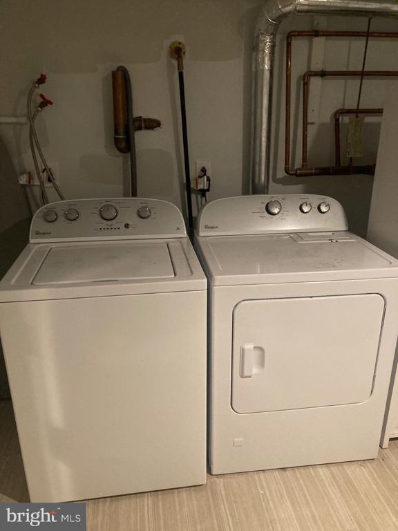 Building Photo - 1212 N Front St