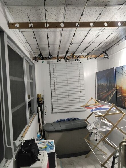 Building Photo - 399 Brittany Dr