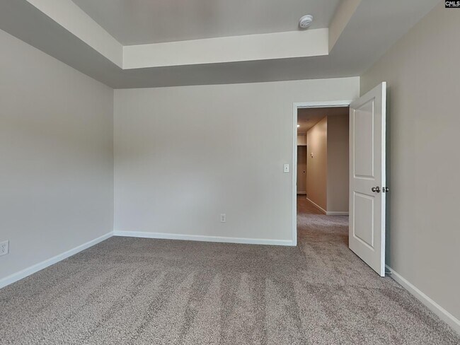 Building Photo - 118 Bent Holly Dr
