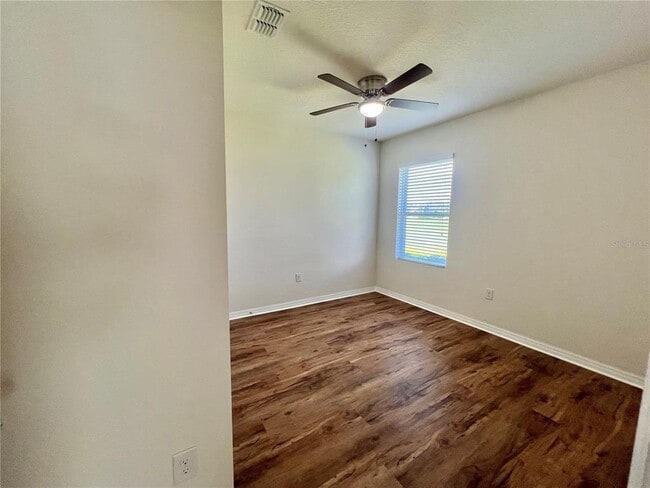 Building Photo - 1512 Diamond Loop Dr