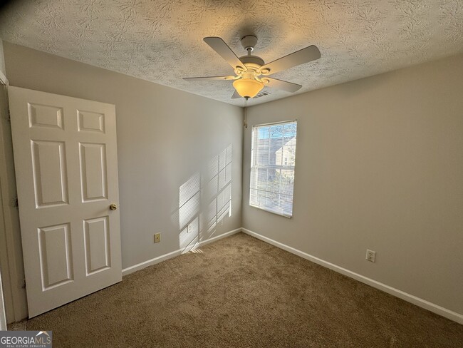 Building Photo - 5663 Windfall Ln