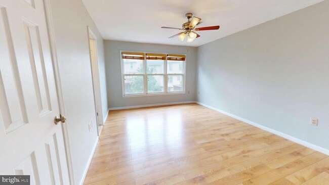 Building Photo - 5612 Gresham Ln