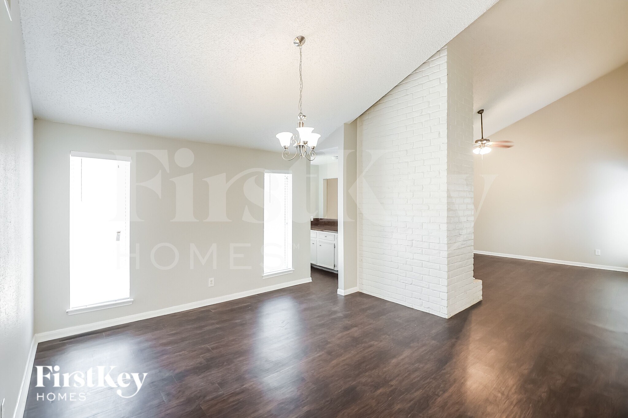 Building Photo - 7311 Las Brisas Dr