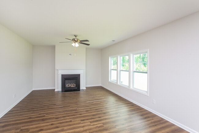 Building Photo - 10 Brake Ct