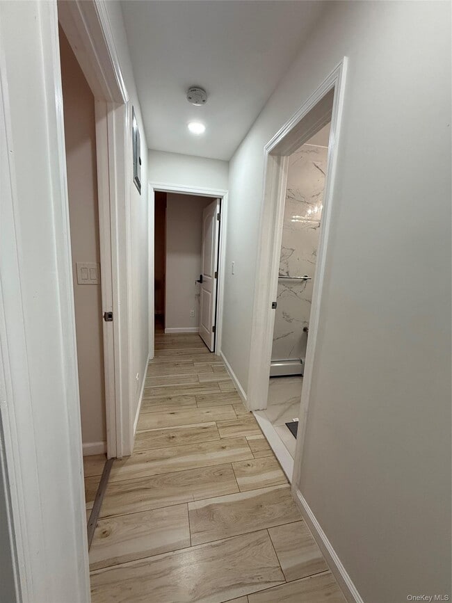 Building Photo - 168-47 93rd Ave